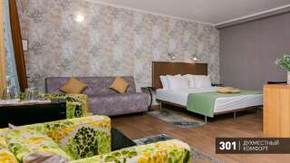 Гостиница Аврора Челябинск Номер комфорт с 1 двуспальной кроватью-13
